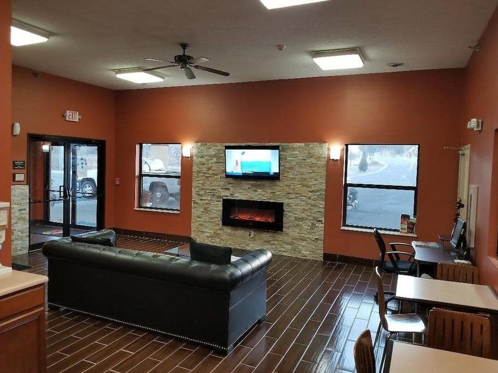 Hotel Super 8 By Wyndham Bellefontaine Extérieur photo