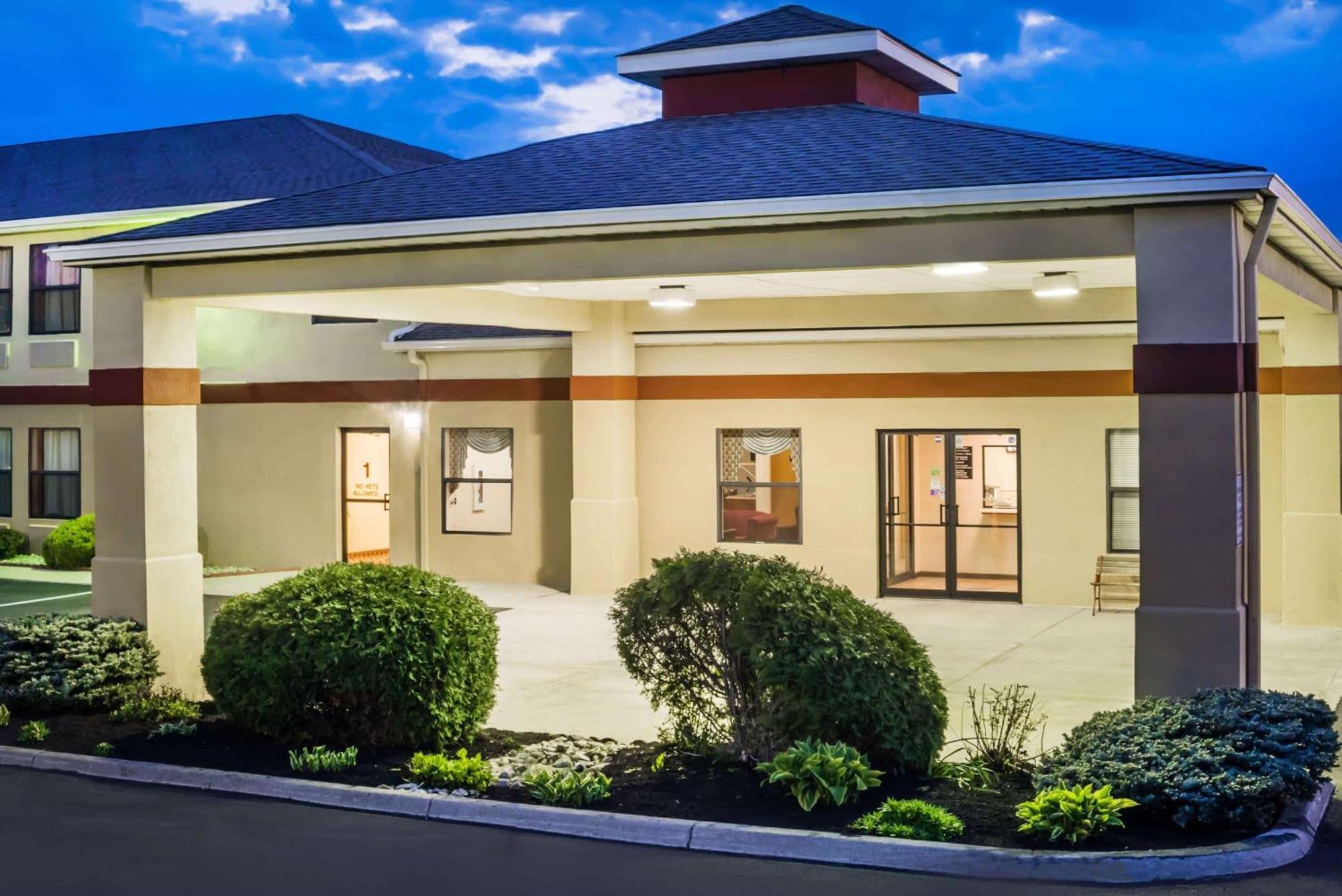 Hotel Super 8 By Wyndham Bellefontaine Extérieur photo