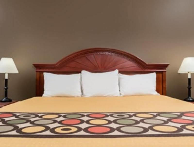Hotel Super 8 By Wyndham Bellefontaine Extérieur photo